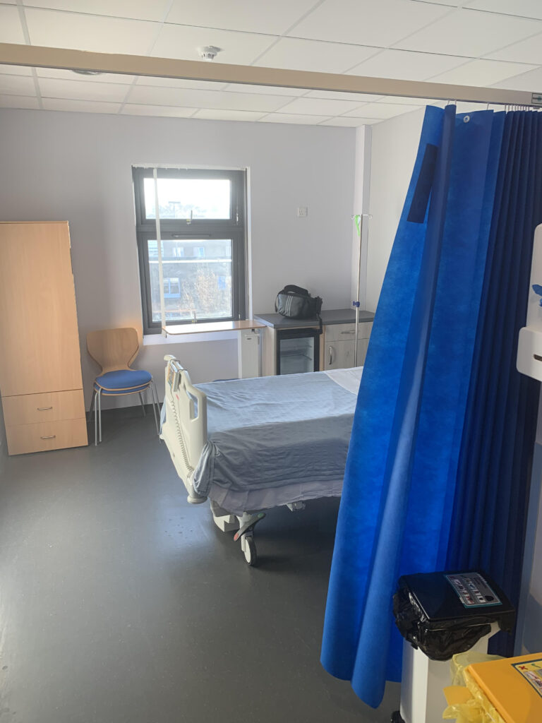 hospital room i stayed in during my treatment private room at the lister hospital, stevenage